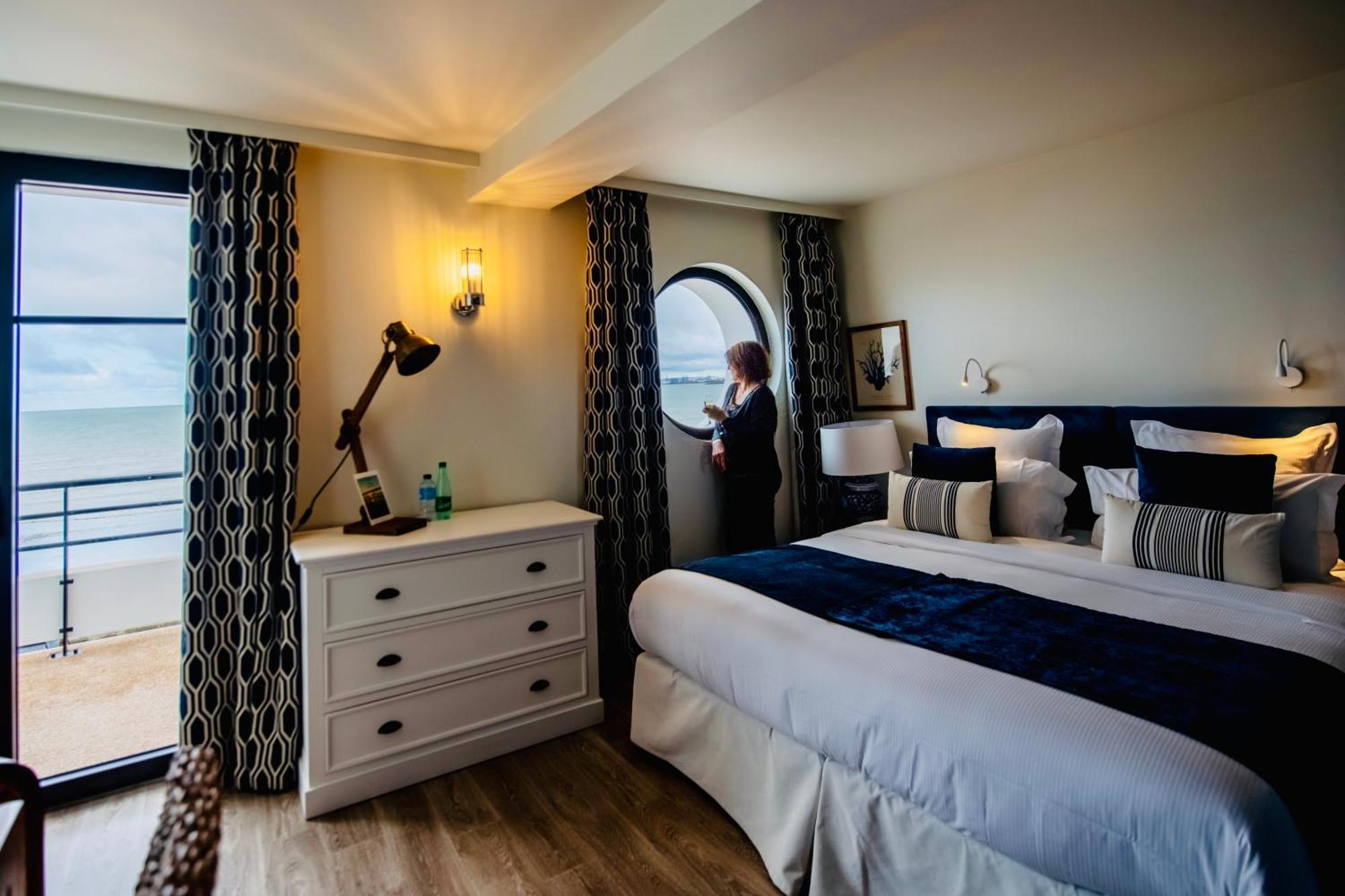 Le Paquebot Hotel Villerville Eksteriør billede